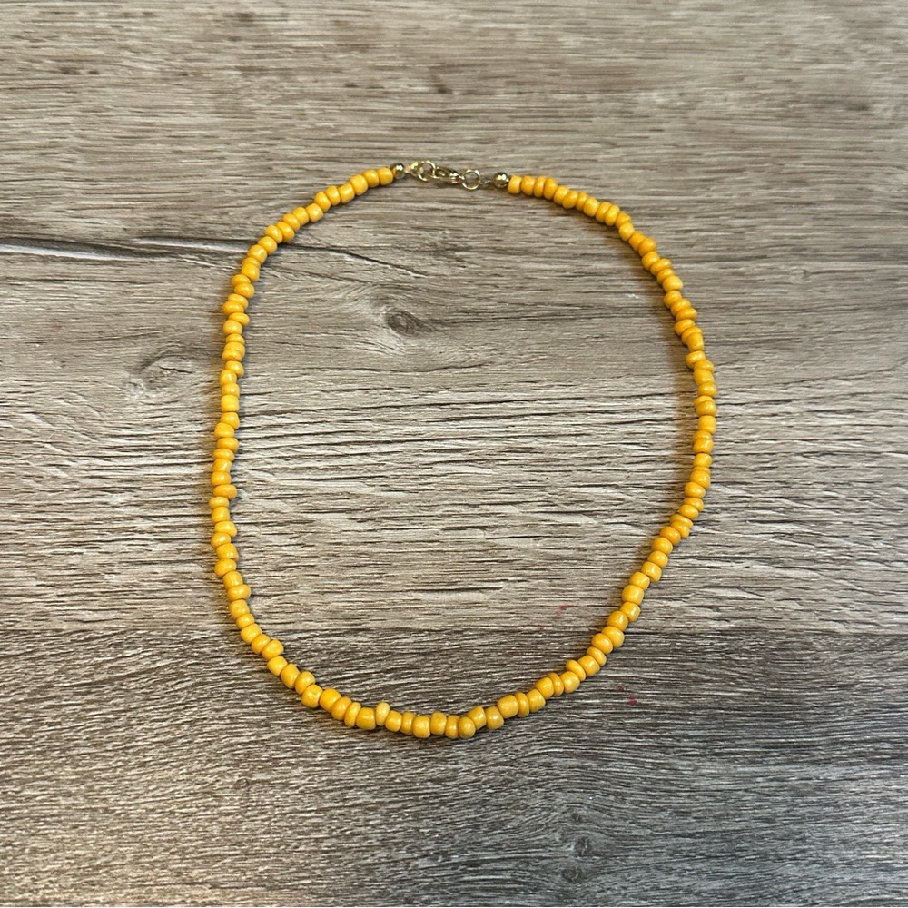 🔴Yellow Beaded Necklace